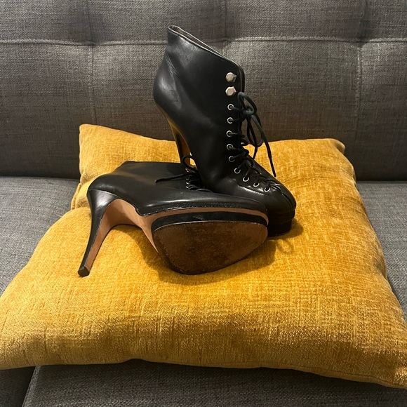 Ann Taylor stiletto bootie heels platform. - Picture 3 of 3